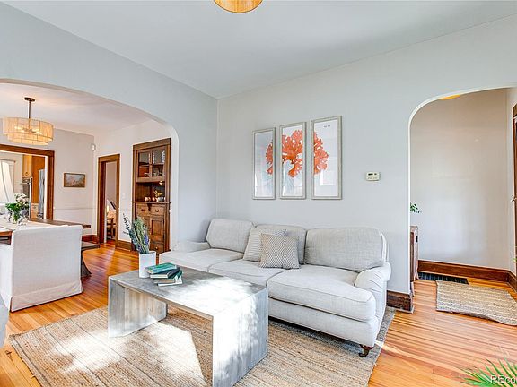 4th image of 719 S Clarkson Street
