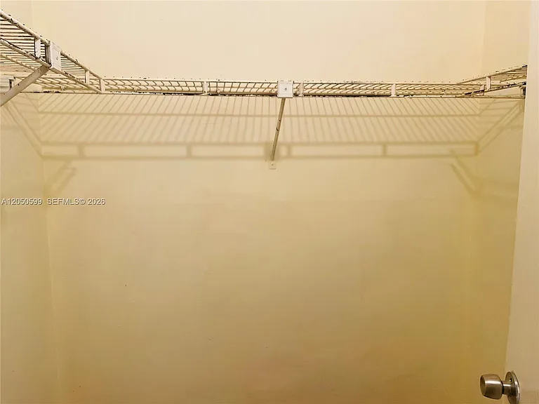 2401 Riverside Dr #114-B — Photo 13