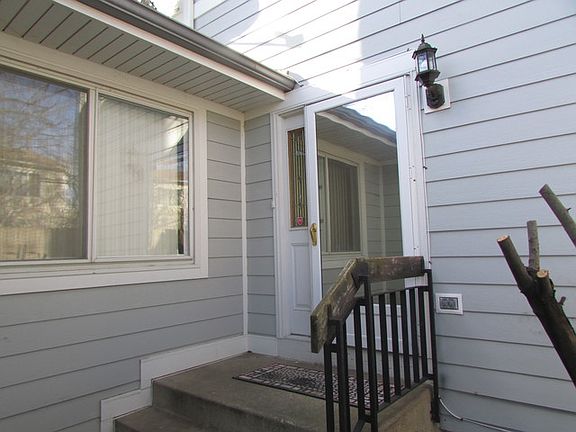 2nd image of 666 Mallard Ln
