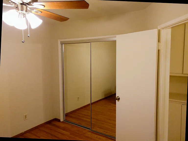 2567 1/2 B St — Photo 5