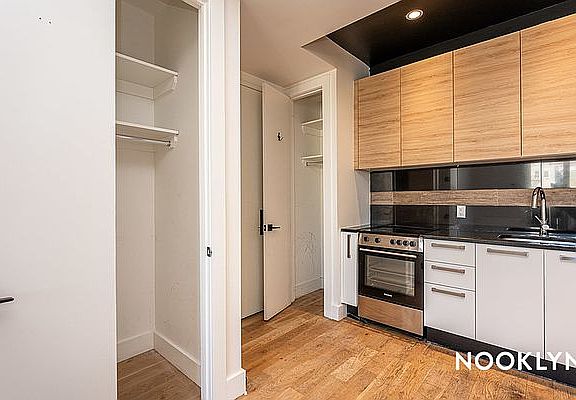 4th image of 246 Johnson Ave #2B