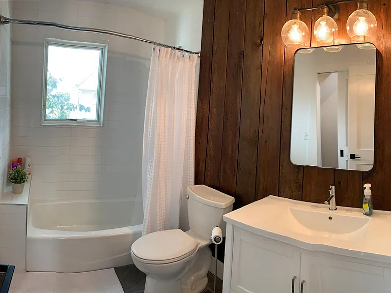 237 Mechanic St #B — Photo 6