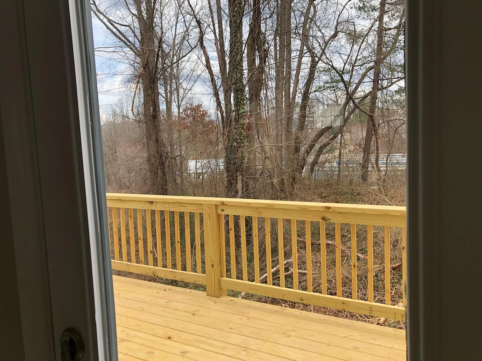 3 bed, 2.5 bath, 1404 sqft, $2,300 — Photo 4