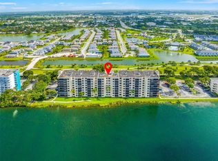 105 Lake Emerald Dr APT 411, Oakland Park, FL 33309