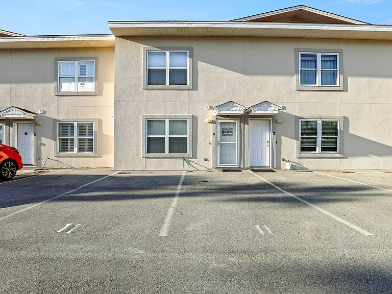 Royal Seaesta Townhomes