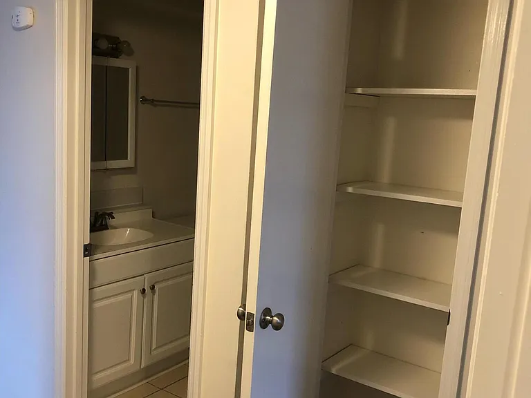 904 Plaza Dr #11 — Photo 22