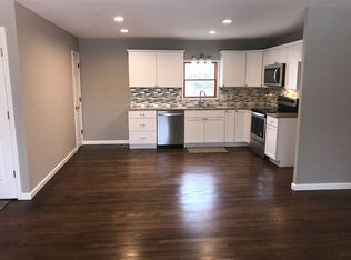 633 Jacobs Station Rd, Saint Charles, MO 63304