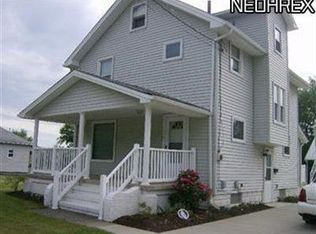 144 1/2 Perry St, Struthers, OH 44471