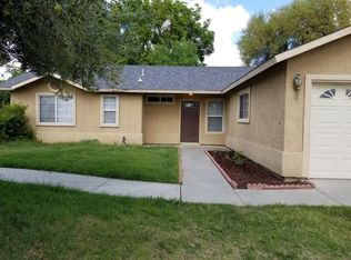 638 Cinnamon Dr, Lemoore, CA 93245