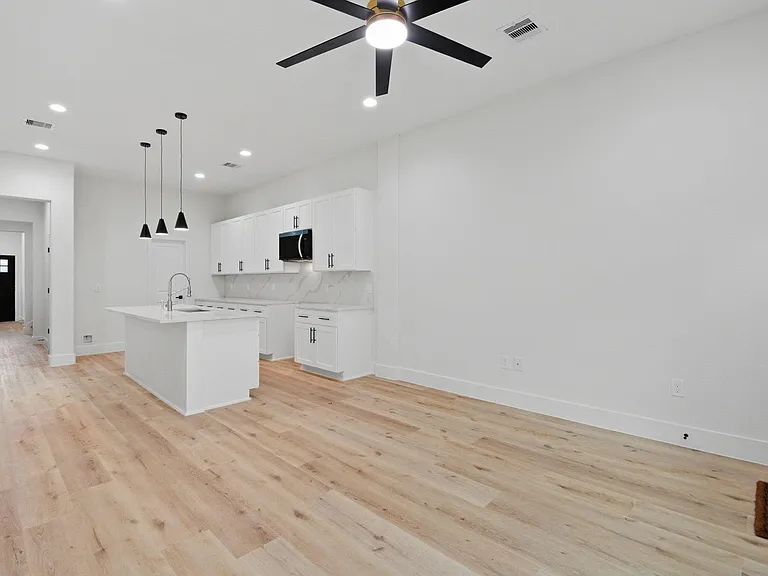 3320 Francis St #A — Photo 13