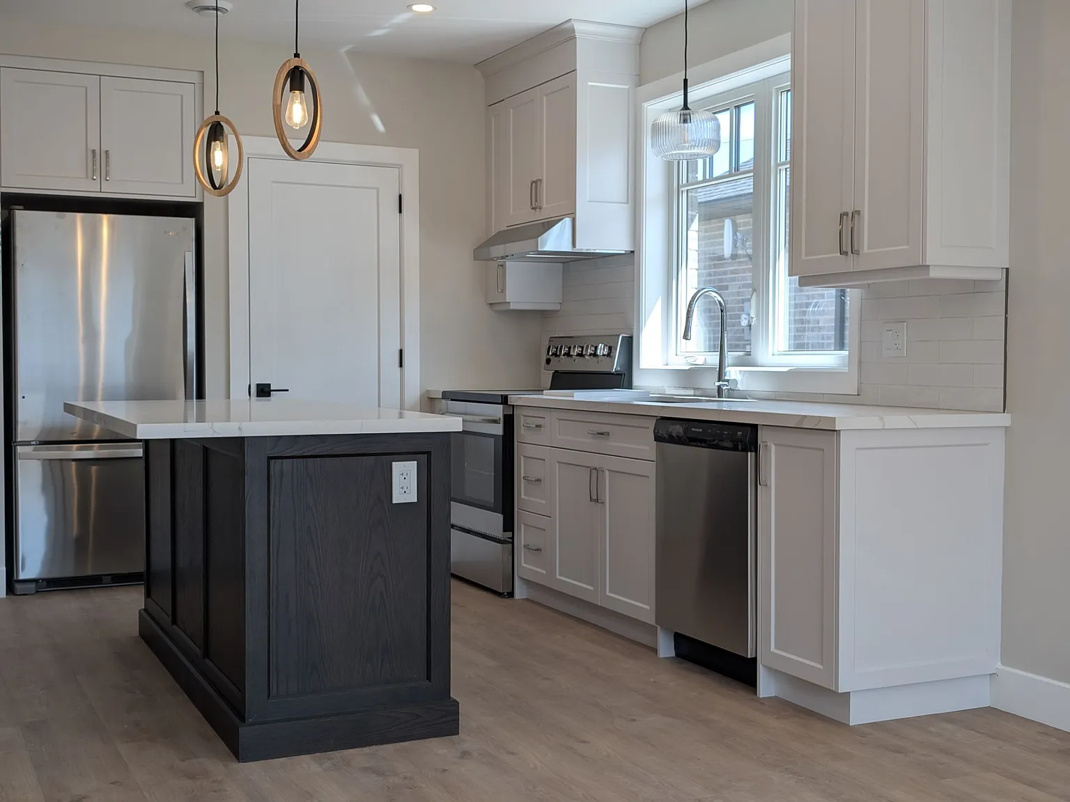 2 bed, $2,550 — Photo 3