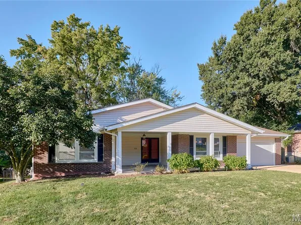 511 Lalor Dr, Ballwin, MO 63011