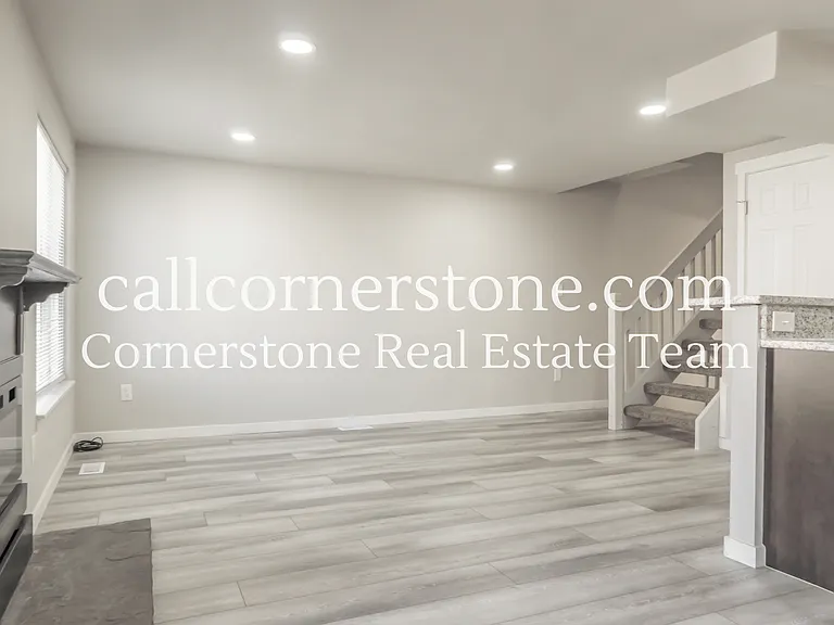 4877 Bluestem Dr — Photo 3