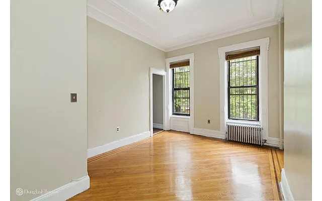 Rented by Douglas Elliman | media 23