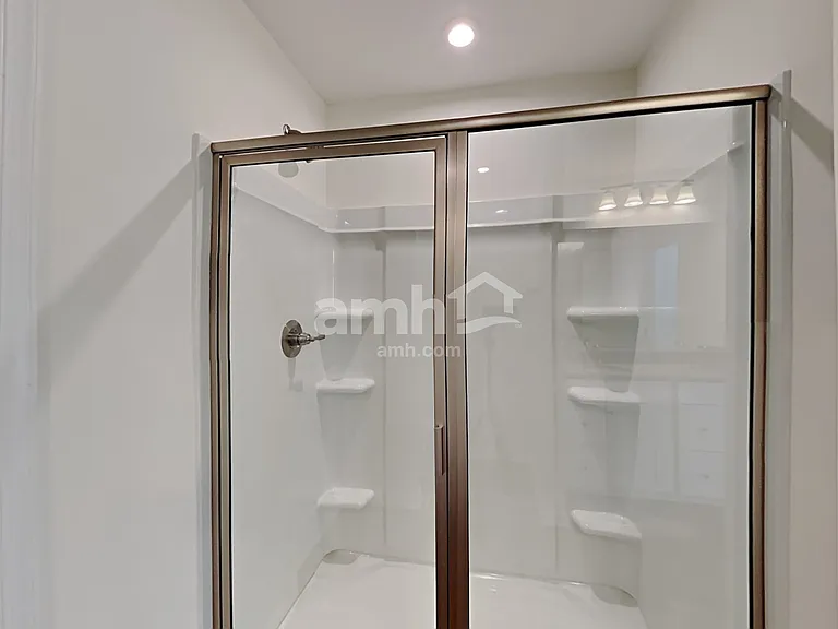 624 Hamilton Park Dr — Photo 13