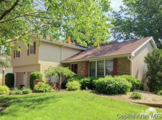 1925 Cornelia Rd, Galesburg, IL 61401