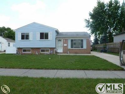 28455 Forest Dale St, Romulus, MI, 48174