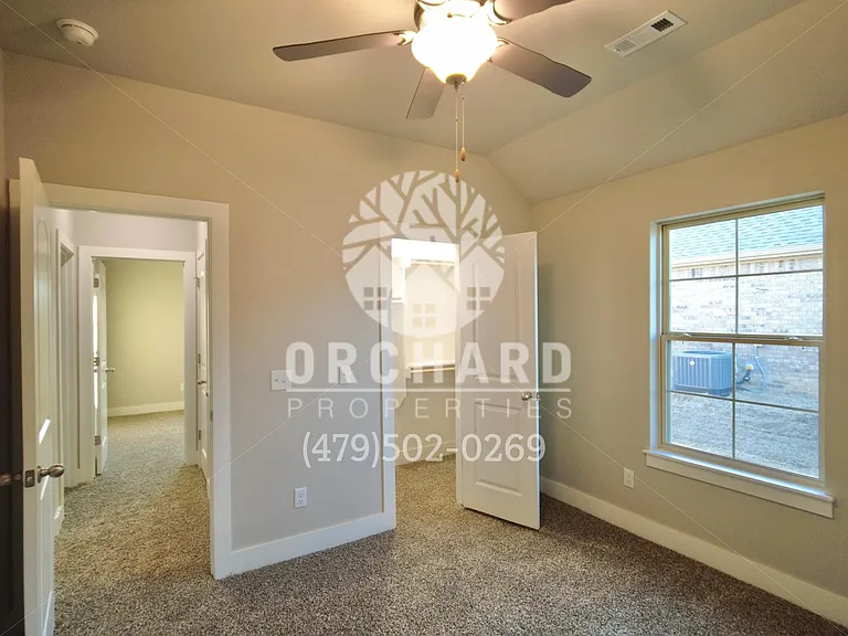 818 Hickory Meadows Ave — Photo 13