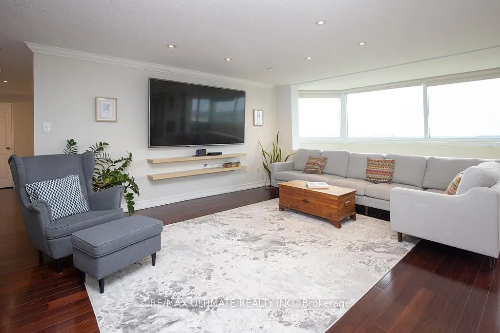 Wynford Place — Photo 2