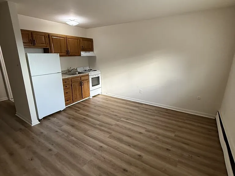 34 East Eagle Road — Photo 4