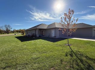 1002 Abby Rd, Alton, IA 51003