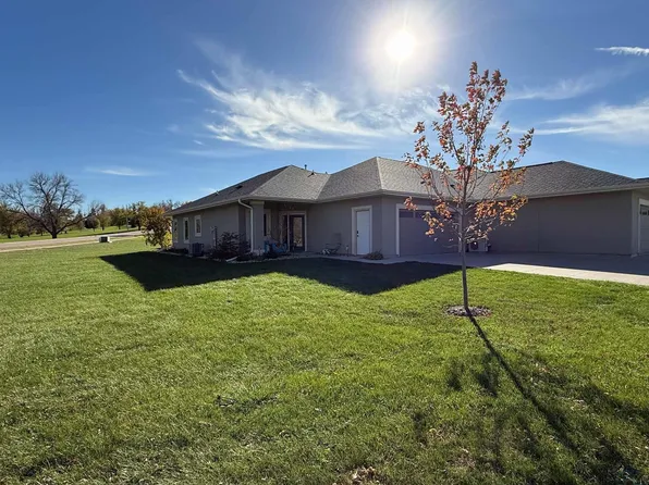 1002 Abby Rd, Alton, IA 51003