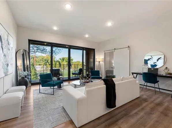 112 Rogers St NE #207, Atlanta, GA 30317