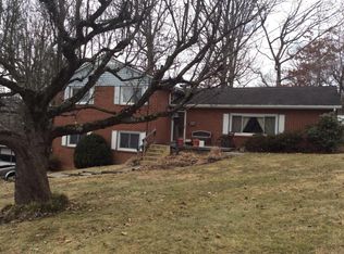 707 Elm St, Ronceverte, WV 24970