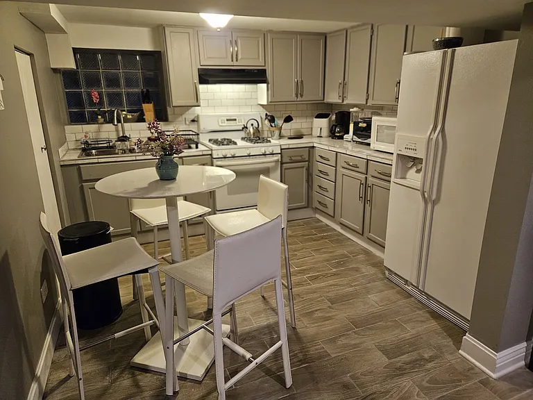 8202 S Muskegon Ave — Photo 10