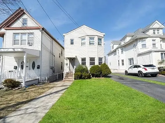 49 Livingston Ave #1 — Photo 1