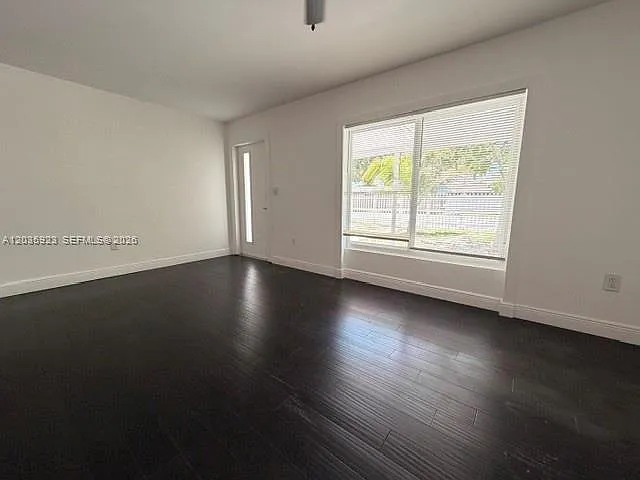 21455 NW 39th Ave #1 — Photo 2