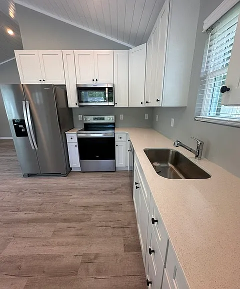Large kitchen sink, all brand new stainless steel appliances