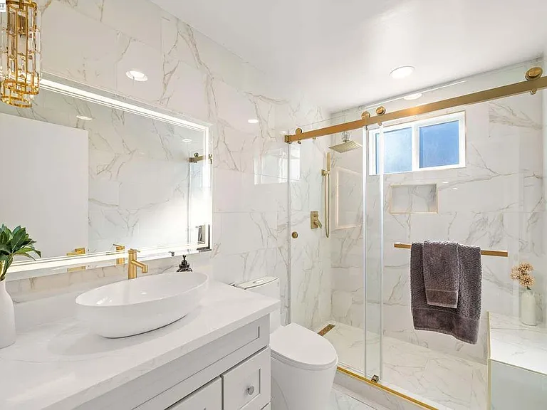 35290 Farnham Dr — Photo 30