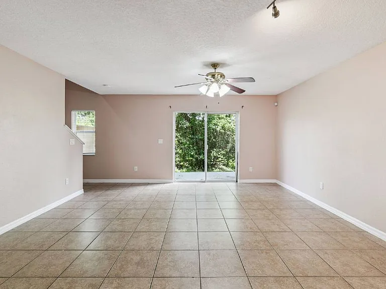 4338 Aristocrat Point — Photo 9
