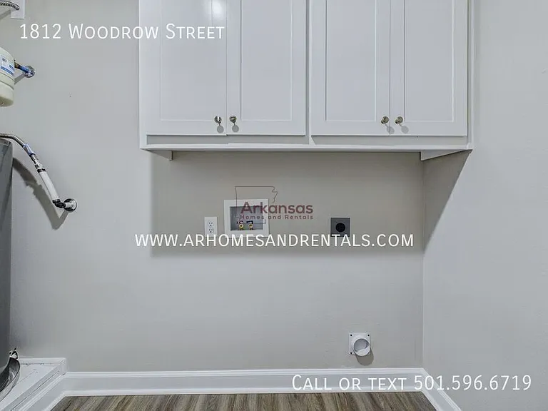 1812 S Woodrow St — Photo 13