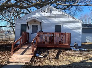 815 E 9th St N, Newton, IA 50208