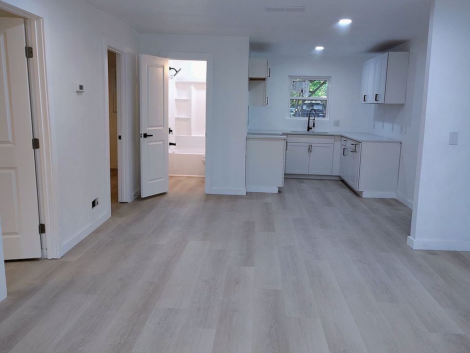 1st image of 101 Larry Ln