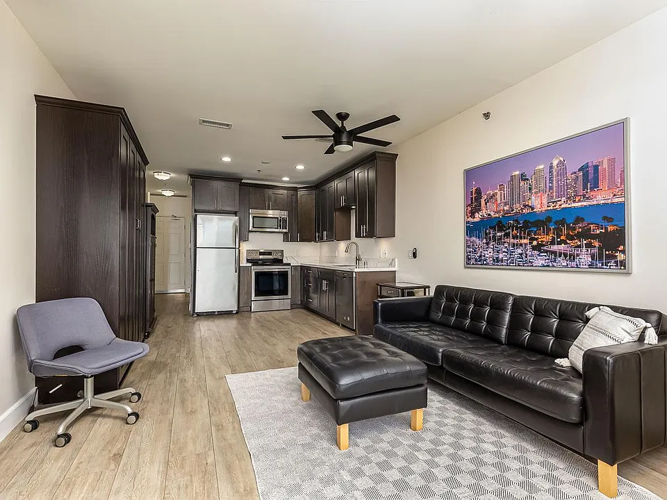 427 9th Ave #1307