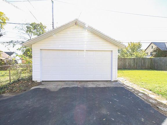 4th image of 1446 Cornell Dr