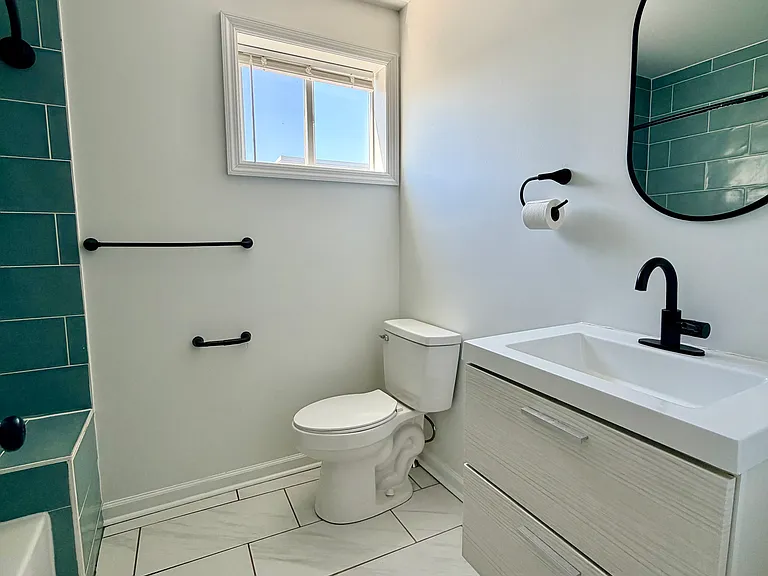 2802 W Agate St — Photo 13