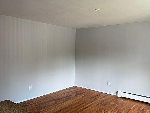 3rd image of 2955 Madison Rd APT 201