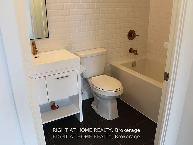 106 Dovercourt Rd #418 — Photo 10