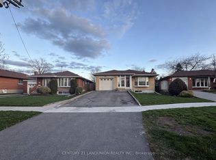 15 Fordover Dr, Toronto, ON M1E 1T7