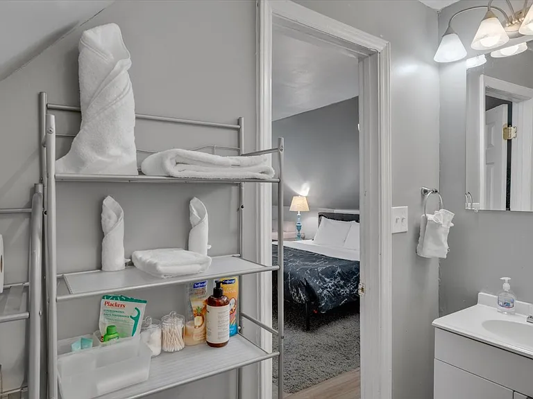 126 White Oak Dr #2 — Photo 18