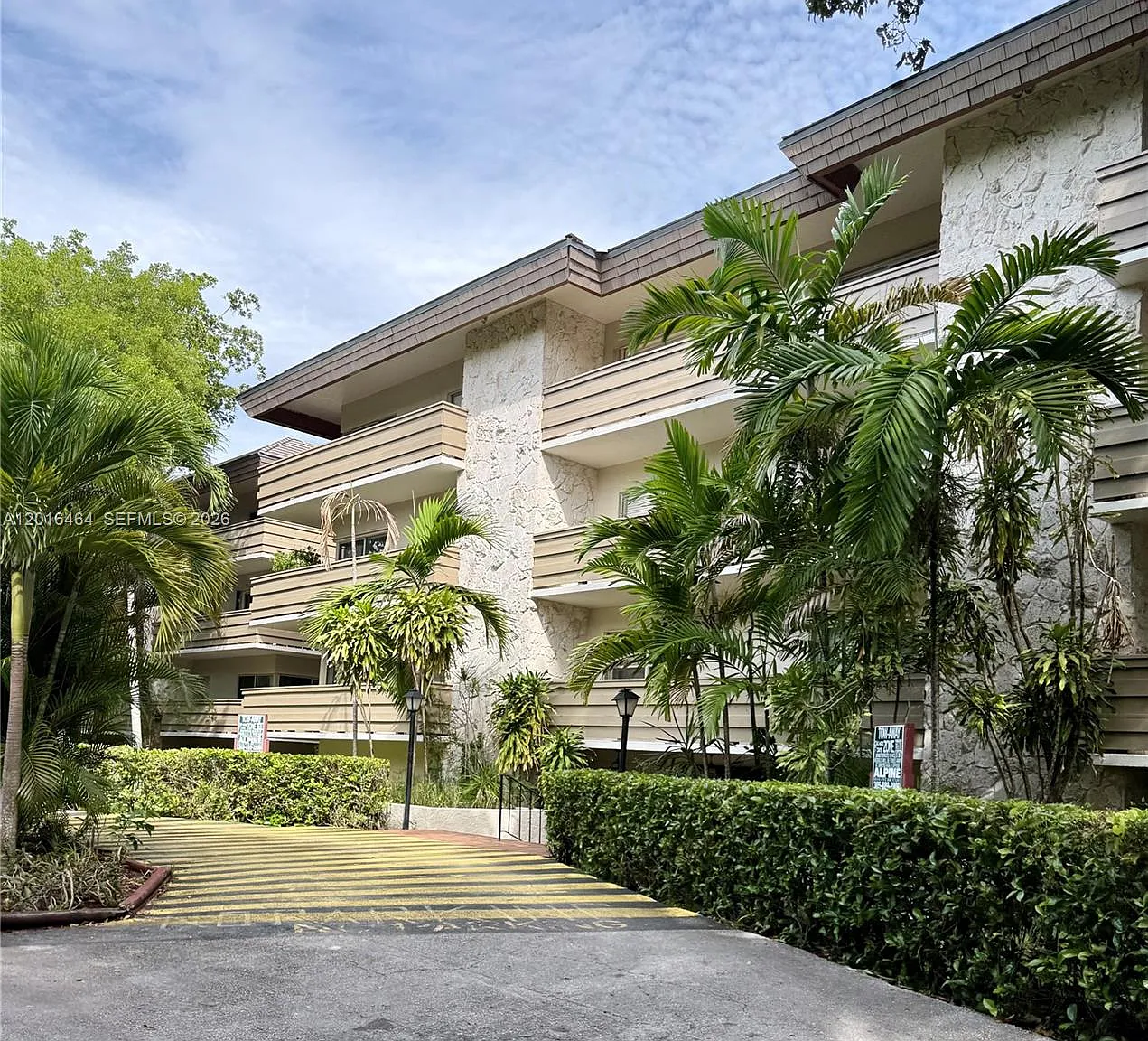 Villa Capri Condo — Photo 1