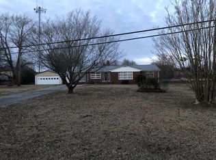 8 Prospect Rd, Fayetteville, TN 37334