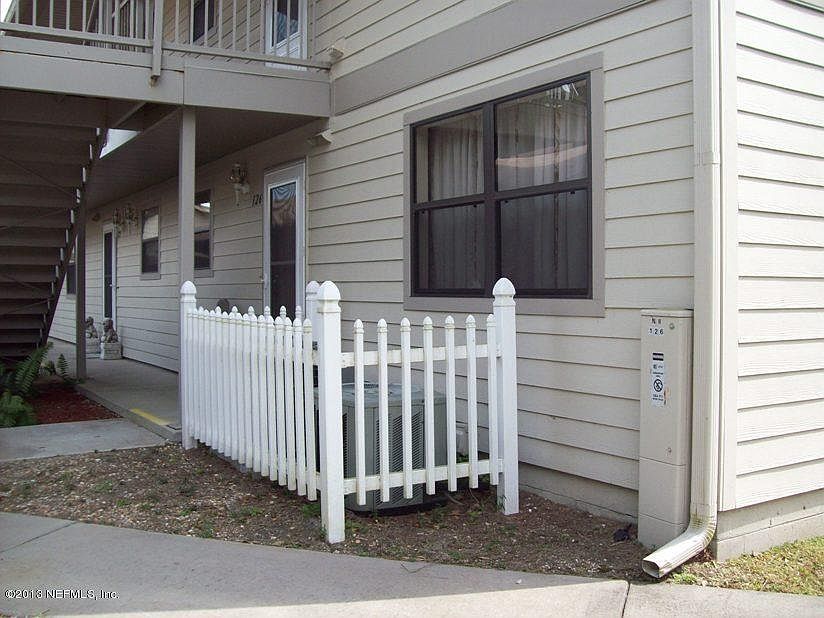 1st image of 126 Hiawatha Ct E