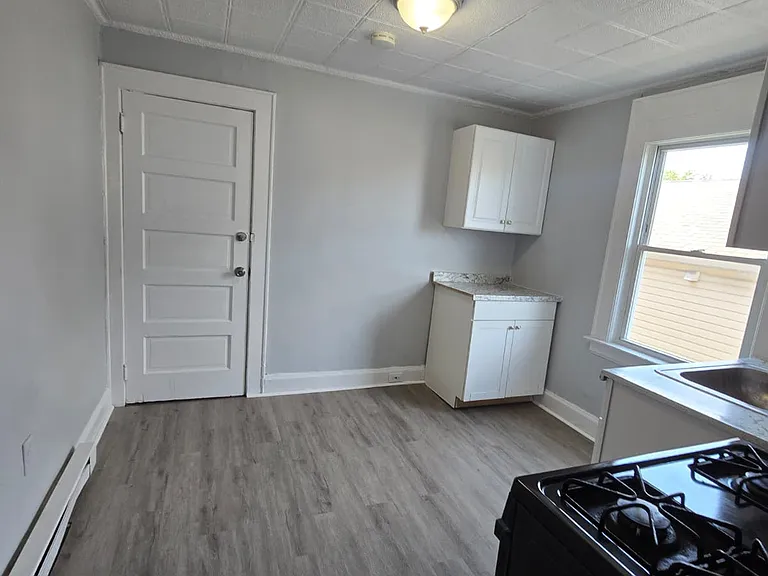 9 Kenmore Ave #3A — Photo 2
