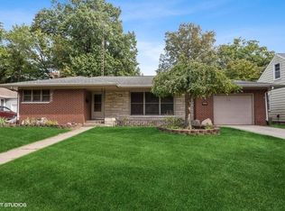 608 Dewey St, Michigan City, IN