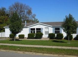 335 Eagle Ridge Dr, Dry Ridge, KY 41035